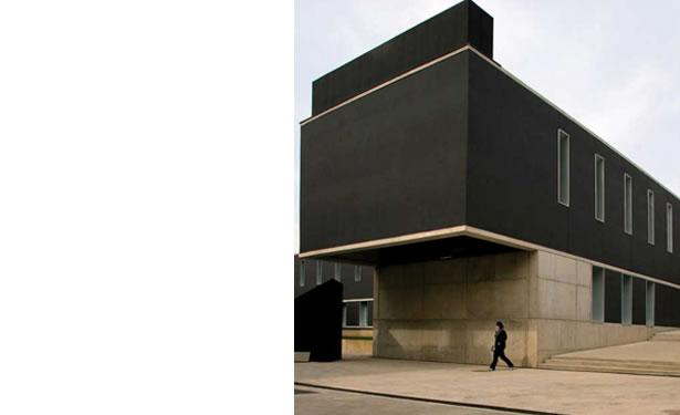 Lecture and Seminar Building, Girona